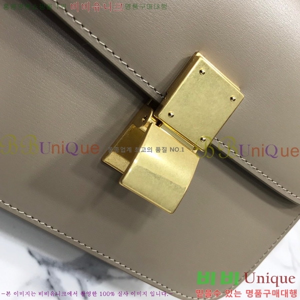 #������ Ŭ���� �ڽ��� �̴� 189163-108