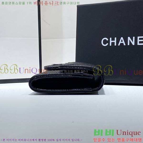 #   ī A80799-100-3