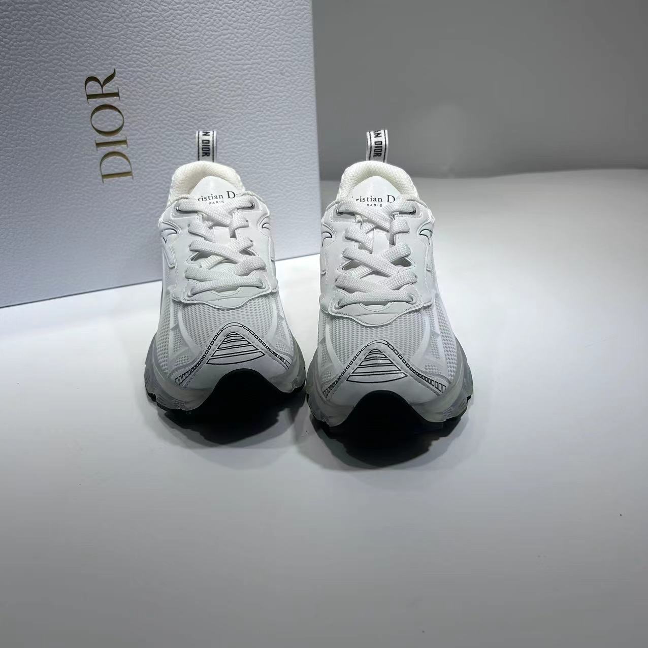 ��� ���̺� ����Ŀ�� ȭ��Ʈ 39D243133-2