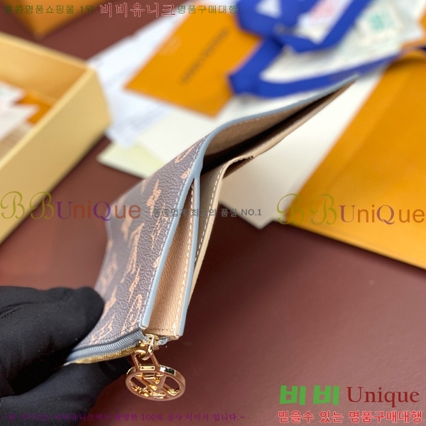 #���̺��� Ŭ���� ���� M83603-101