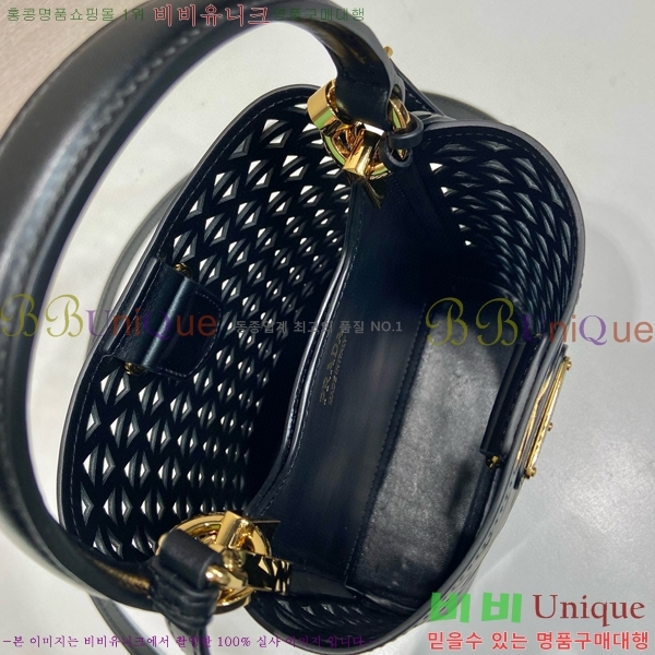 #����� �ƾƿ� ��Ƽ�� �̴� ũ�ν��� 1BA217-202