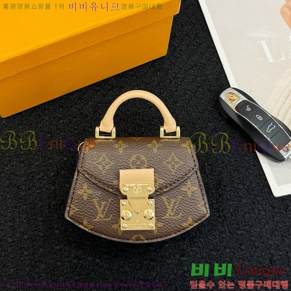 ���̺��� ���� �̴� ƿ��Ʈ �Ŀ�ġ M0104999-6