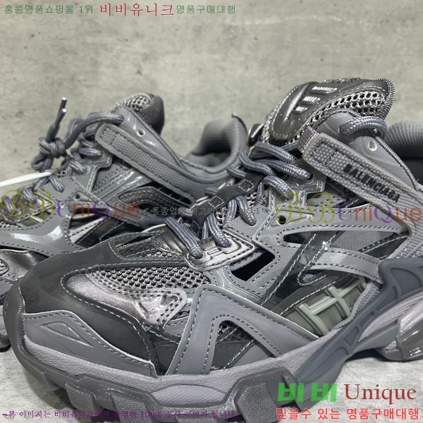 �߷��þư� Track 4.0 ����Ŀ�� 49BL2411-1443-9
