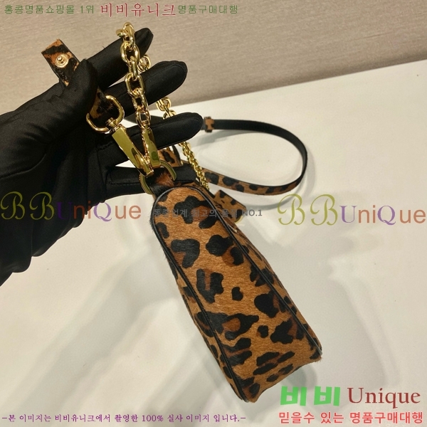 #����� �ﰢ�ΰ� ȣ���� �̴� 1BC204-800