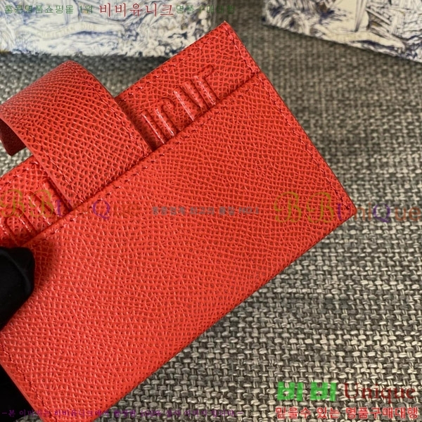 # 30  5  ī  S2058-106