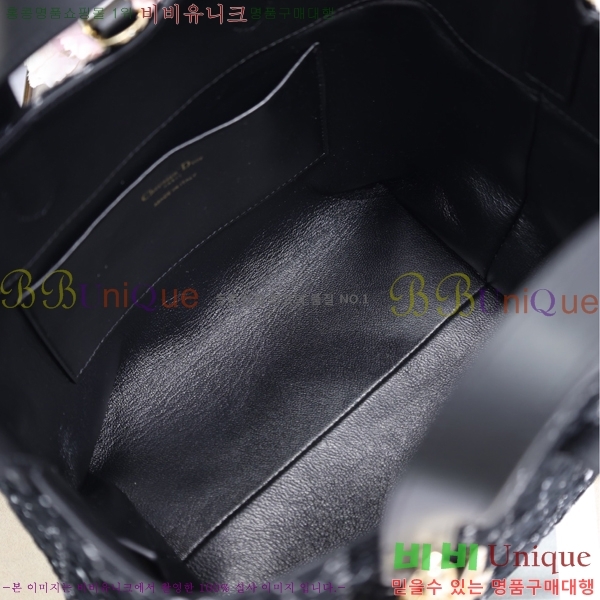 #  Ƽ Ʈ M22836-4