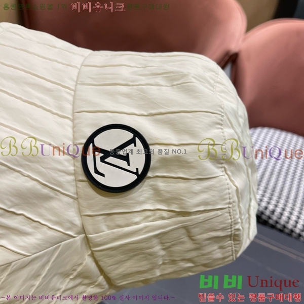 ̺  LV515609-2
