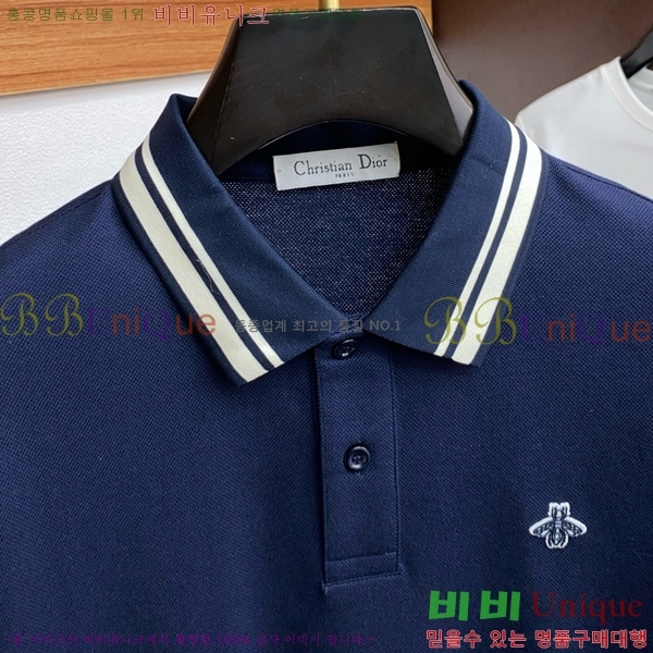   ī Ƽ D25215780-1