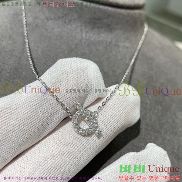 ޽  HE249233-1