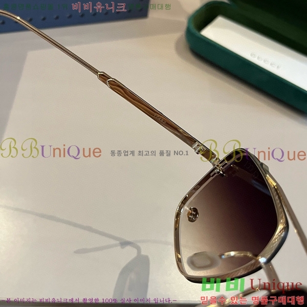  ۶ GC8461280-2