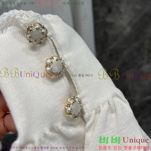  * Ƽ CA2205233-2