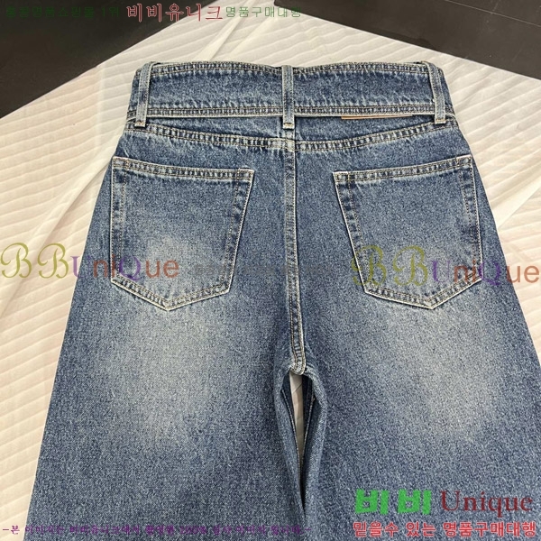  ũ Ʃ û 246AE720183