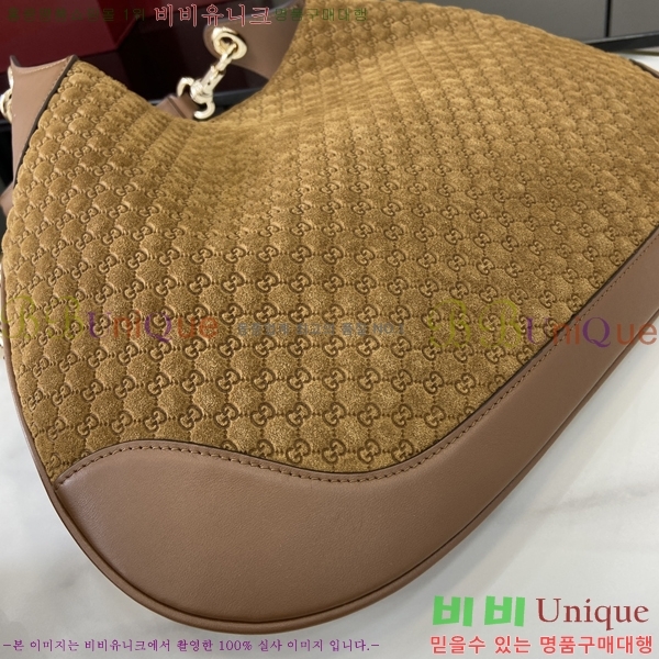 # B   834981-702