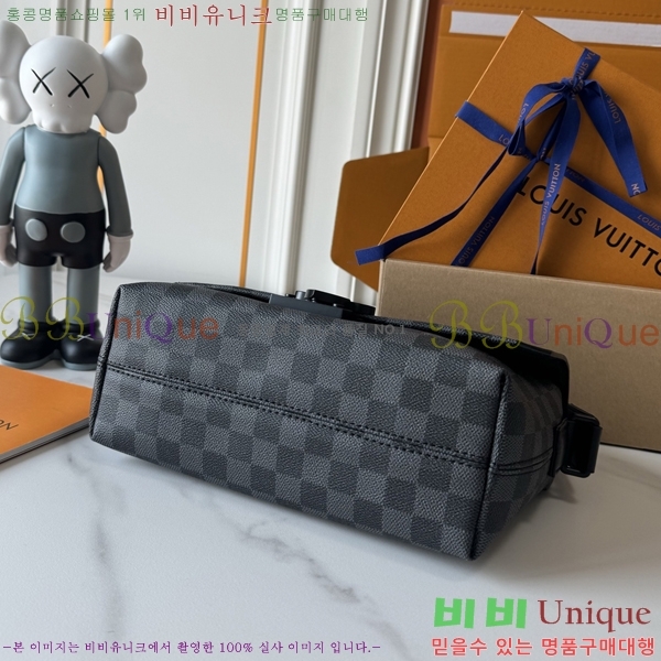 ̺ S  ޽ M46749-702