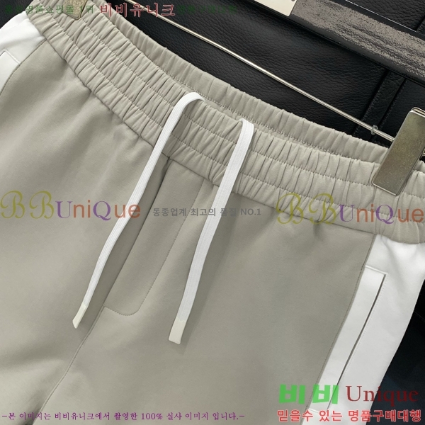  ݹ D64724-2