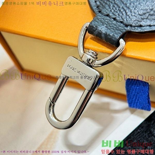 #̺     M82686-104
