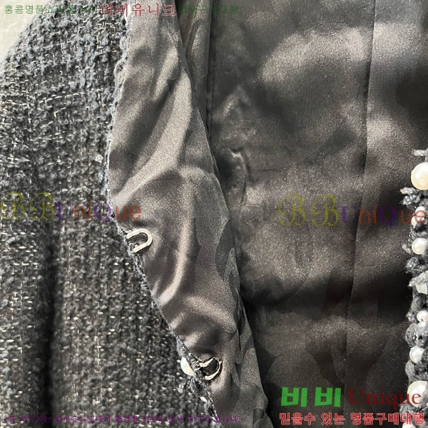  *  CH4304420-9