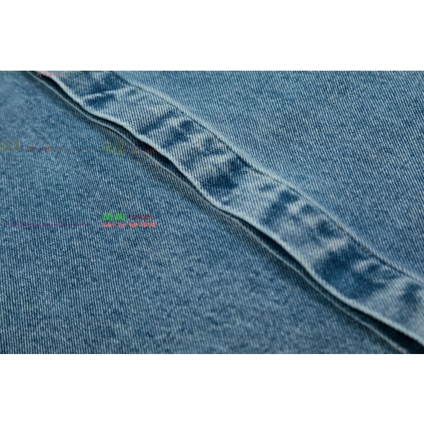  ƹ  AM9758177-6