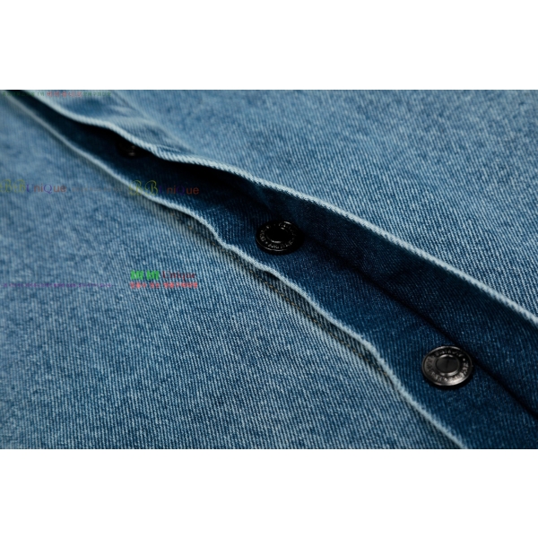  ƹ  AM9758177-6