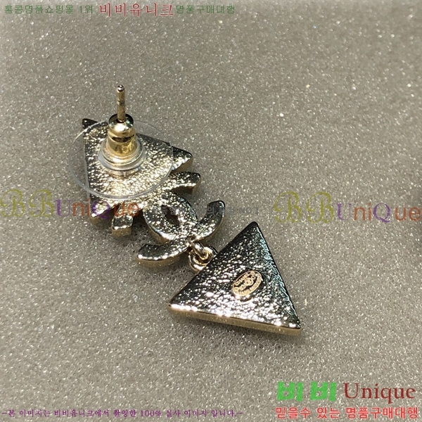 * Ͱ CH00388770-13