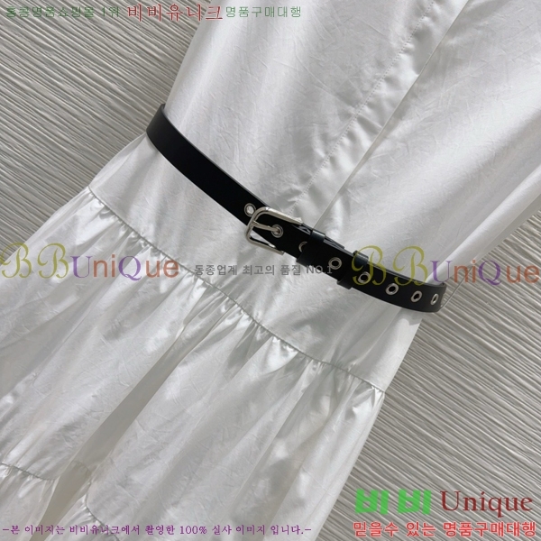   ǽ M4X15775-5