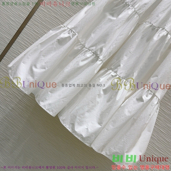   ǽ M4X15775-5