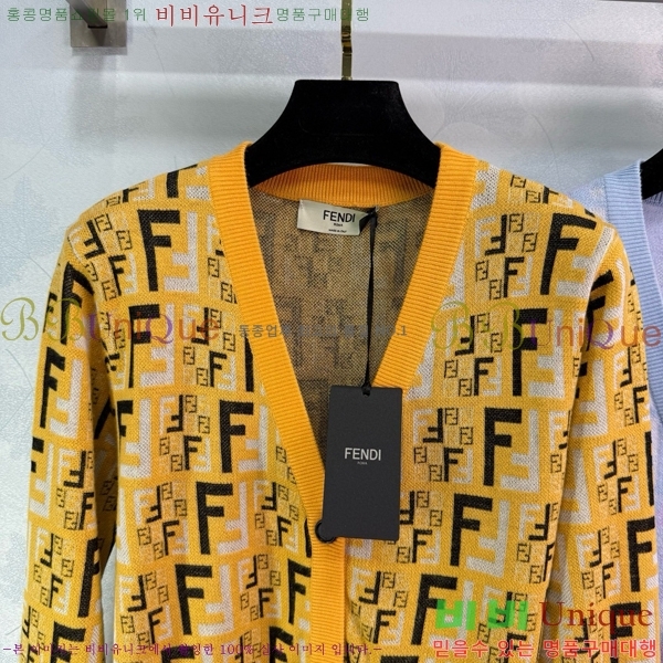     FD712366-4