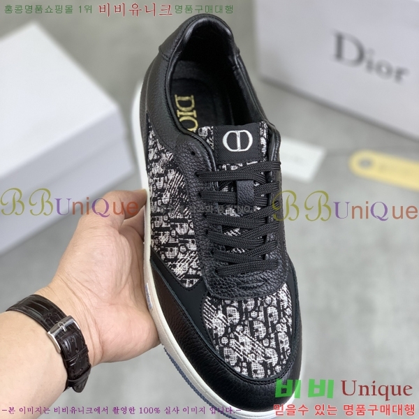   Ŀ DR974922-2