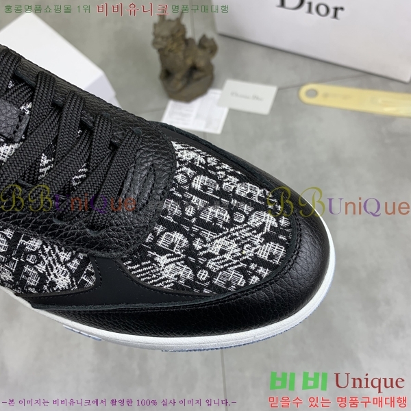   Ŀ DR974922-2