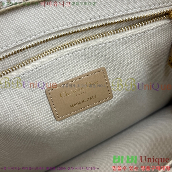 # Ʈ  Ʈ  M585581-105 - 470롽