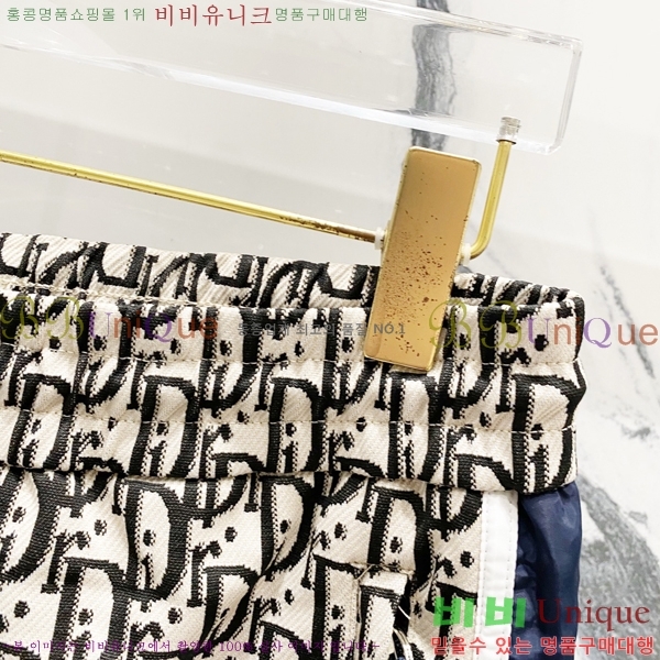   ݹ D910241-1