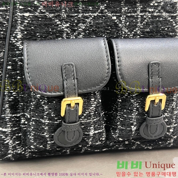 # ī  ̵ M6301-8