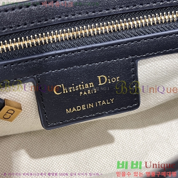# Streetchic Ʈũ   M3913-802