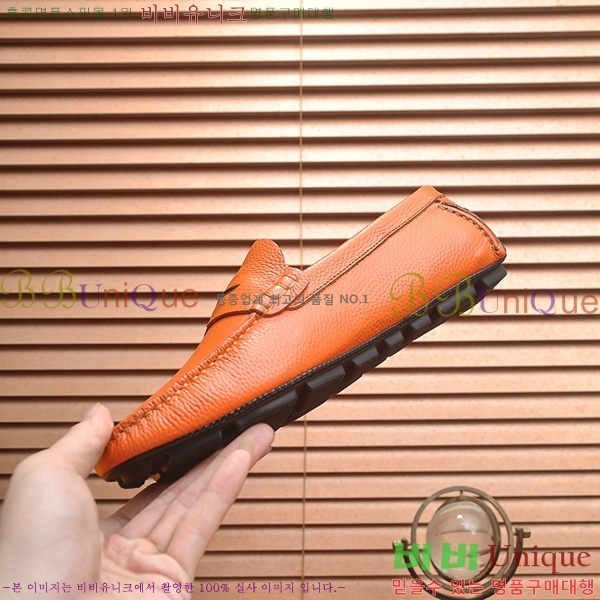  ̺  LV74627-32