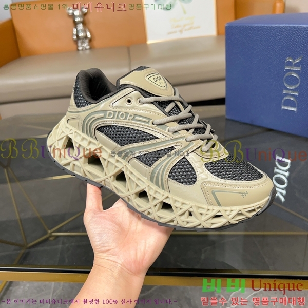   Ŀ DR974917-5