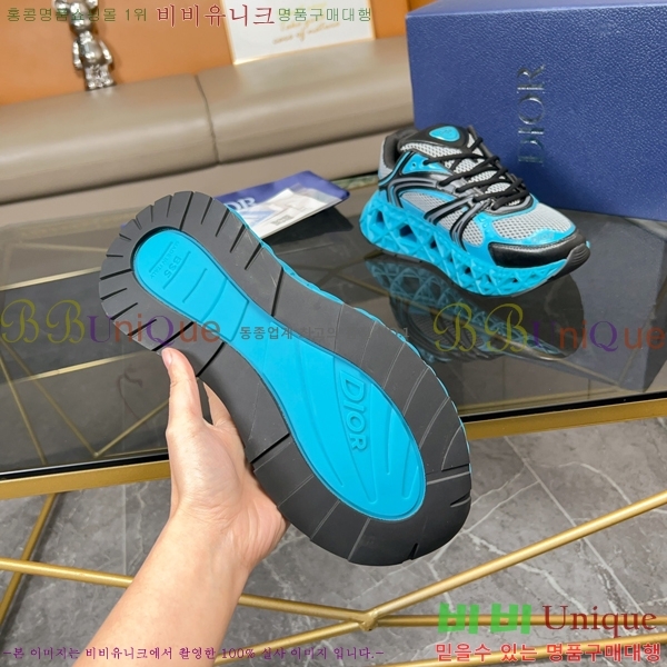   Ŀ DR974917-6