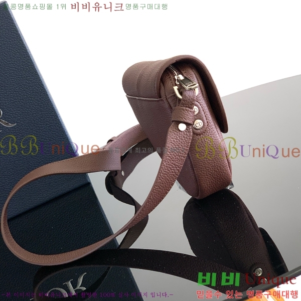 #  ̴  2ADCA543-1