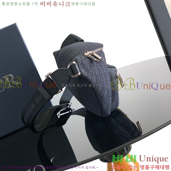 # ̴ 2.0 KAWS Ʈ 1ESBO077-1