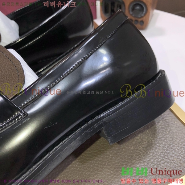 ䷹  FW655724-1