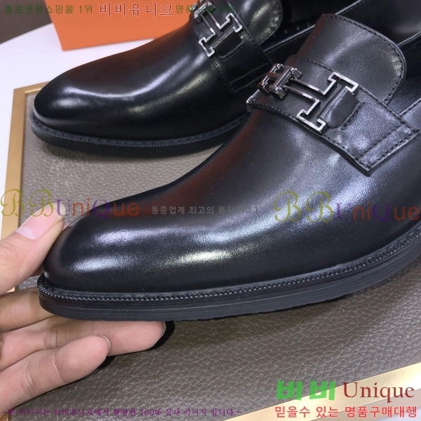 ޽  HT52132-2