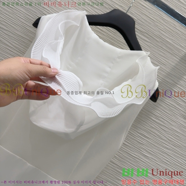   ǽ DOI121277-3