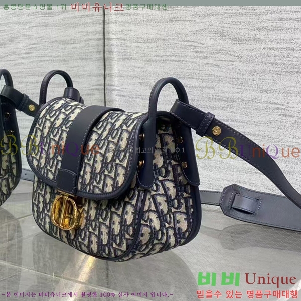# 30  ̵ ޽ M9363-102
