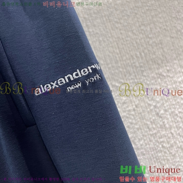  ˷   AW1120772-2