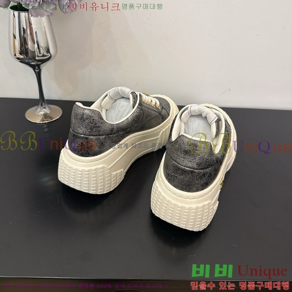  * Ŀ 34HG872591-9