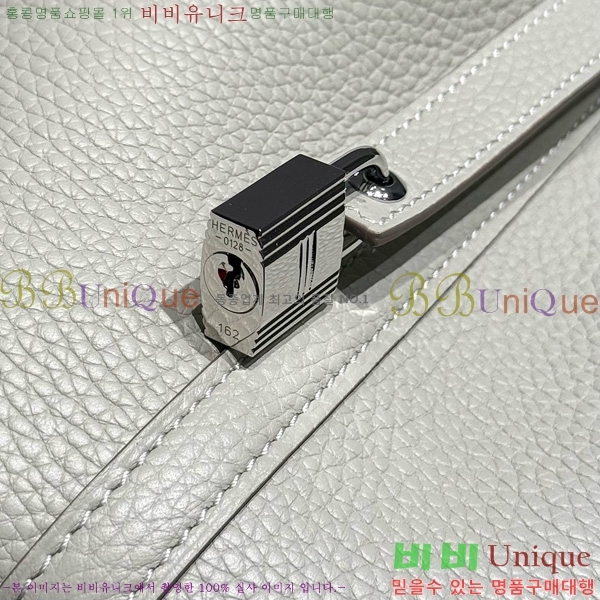 #޽ ź 18 HE245112-105