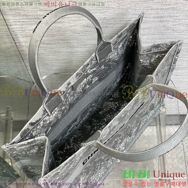 #  Ʈ  M12868001-606