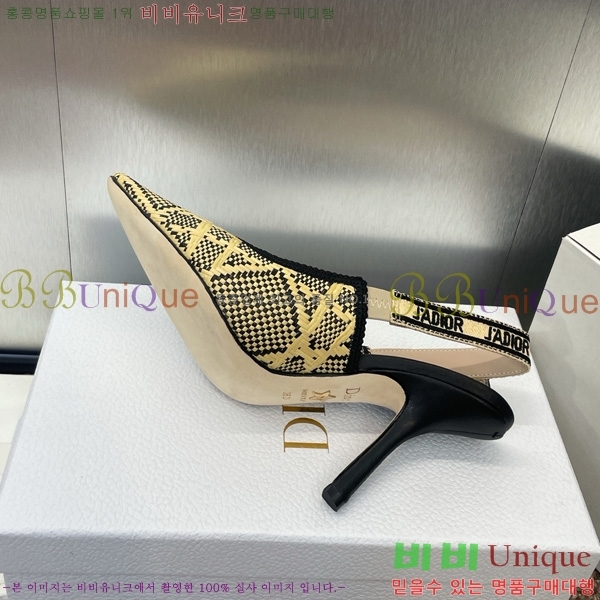  J'ADIOR   32D724796-1 9.5cm