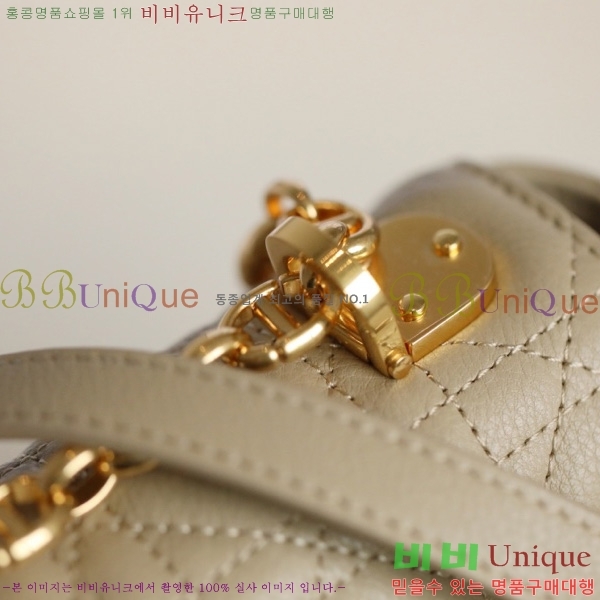 # ̴ īι M122500-3