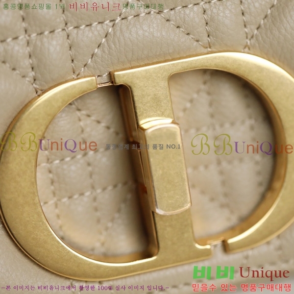 # ̴ īι M122500-3