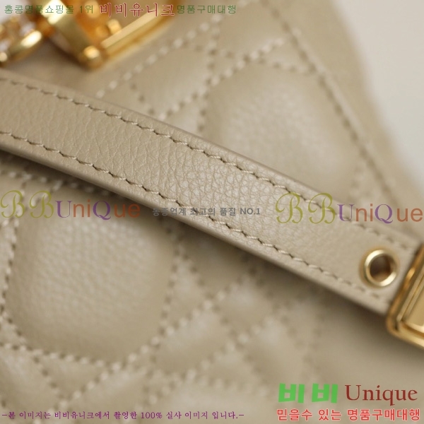 # ̴ īι M122500-3